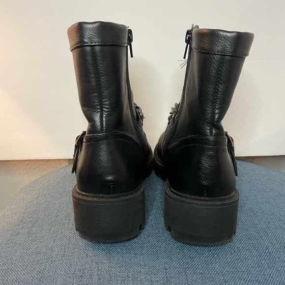 XOXO Women’s Fatimah Fashion Boot in a size 8 - Picture 4 of 8